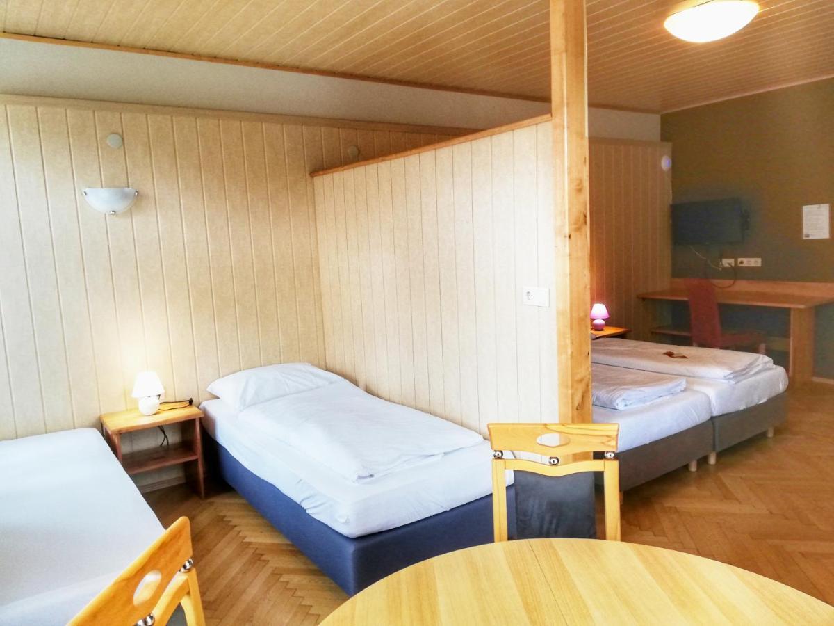 Familie Zuser Hotel Garni Mitterbach Exteriör bild