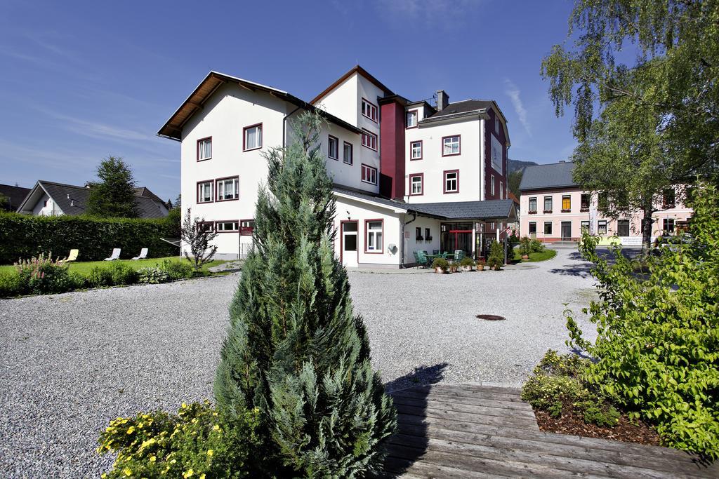 Familie Zuser Hotel Garni Mitterbach Exteriör bild