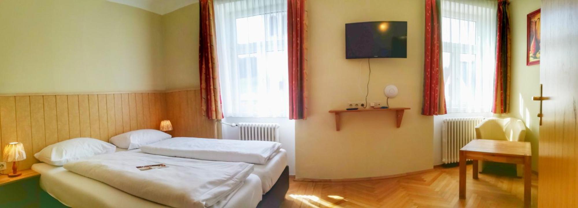 Familie Zuser Hotel Garni Mitterbach Exteriör bild