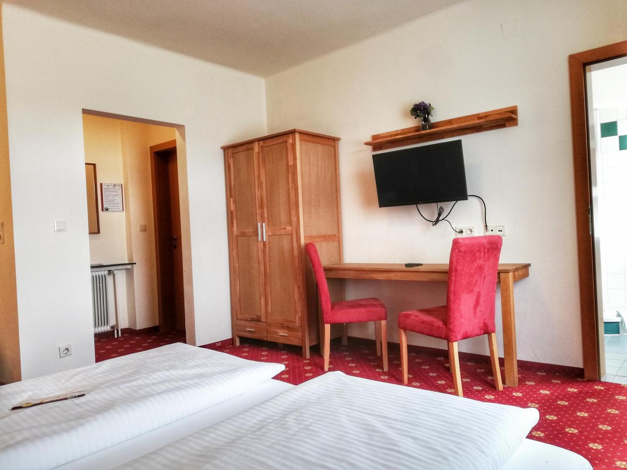 Familie Zuser Hotel Garni Mitterbach Exteriör bild