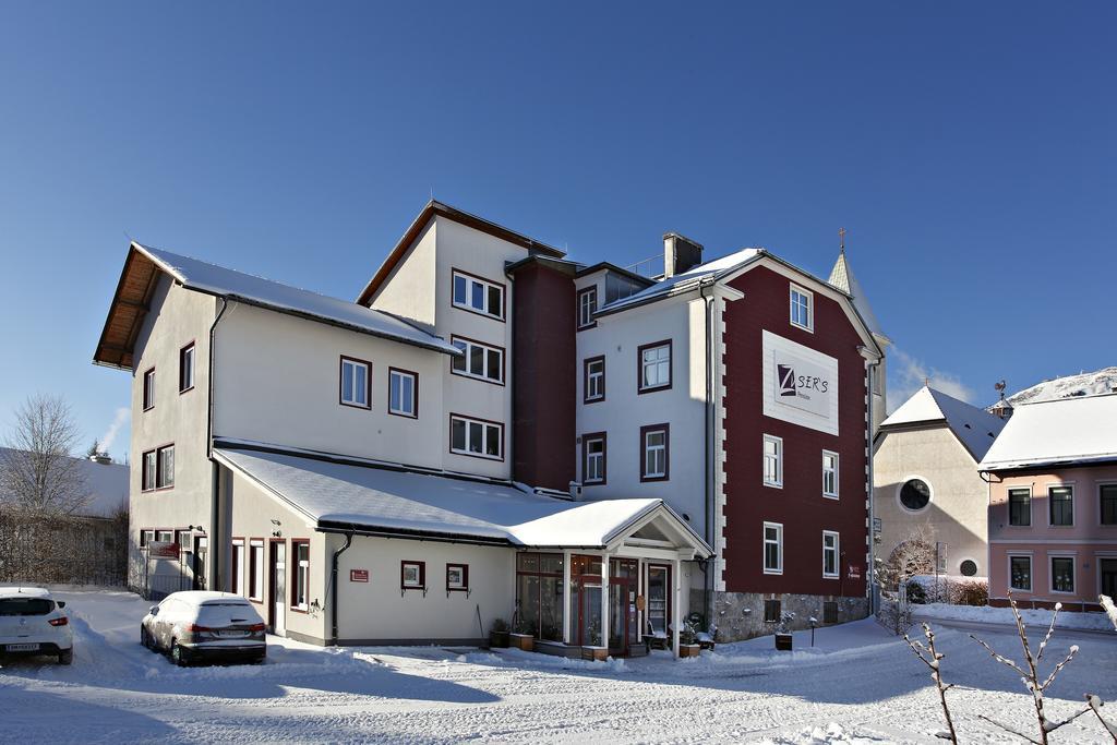 Familie Zuser Hotel Garni Mitterbach Exteriör bild