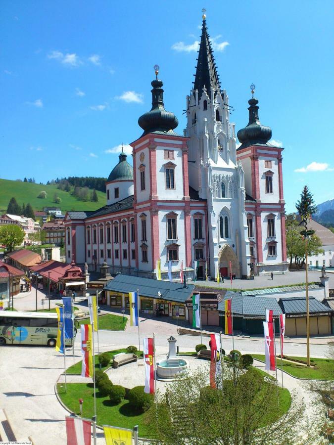 Familie Zuser Hotel Garni Mitterbach Exteriör bild